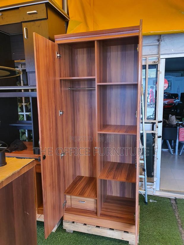 Brown Two(2) Doors Wardrobe · Photo 4