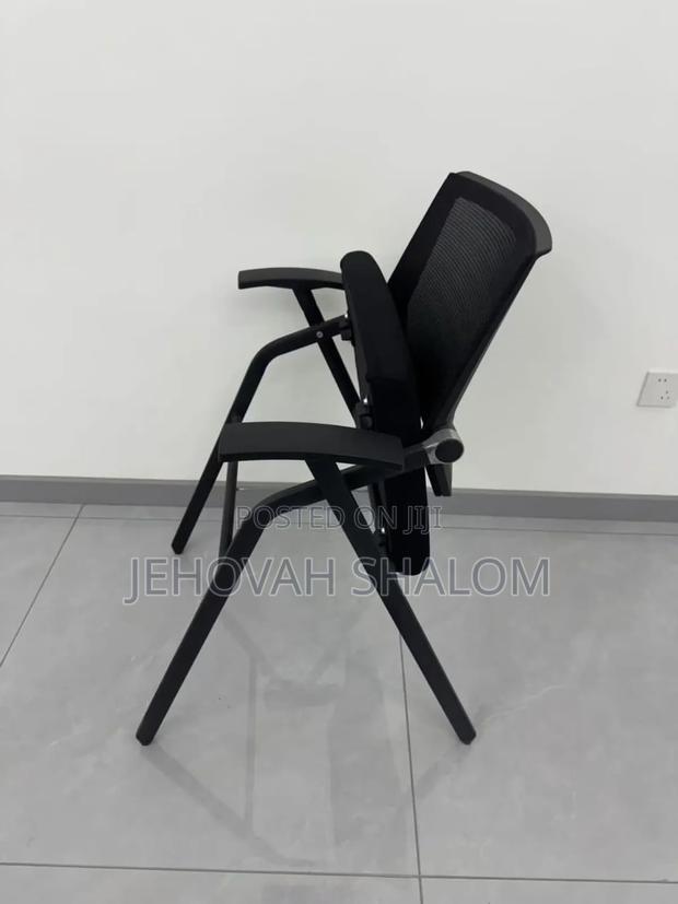 Student Chair With Table Available for Sale · Photo 2