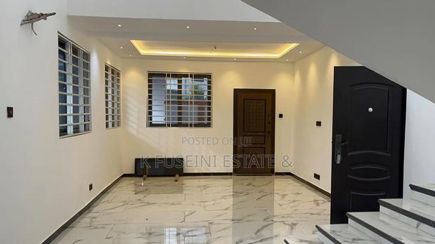 4bdrm House in K Fuseini Estate, Kumasi Metropolitan for sale photo 8