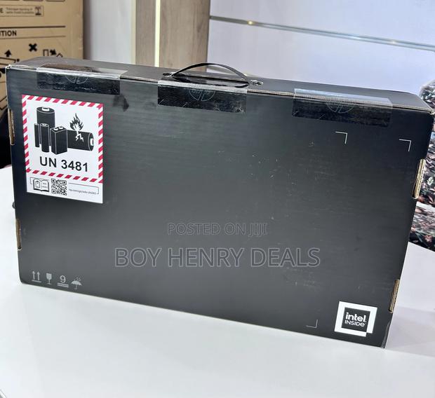 New Laptop HP Envy X360 16GB Intel Core I7 SSD 512GB photo 3