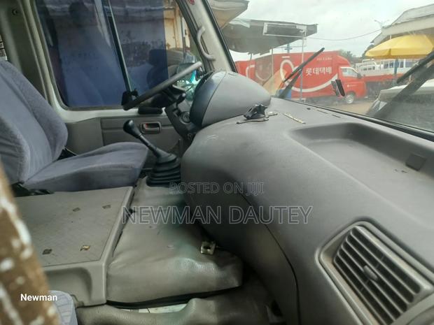 Toyota Coaster 2005 Beige