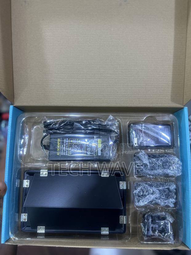 Pro Led 680 Video Light With Adapter Batteries Stand · Photo 4