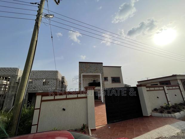 5bdrm House in K Fuseini Estate, Kumasi Metropolitan for sale