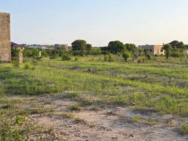 Unique Real Estate Plots at Prampram Beach Lane · Photo 4