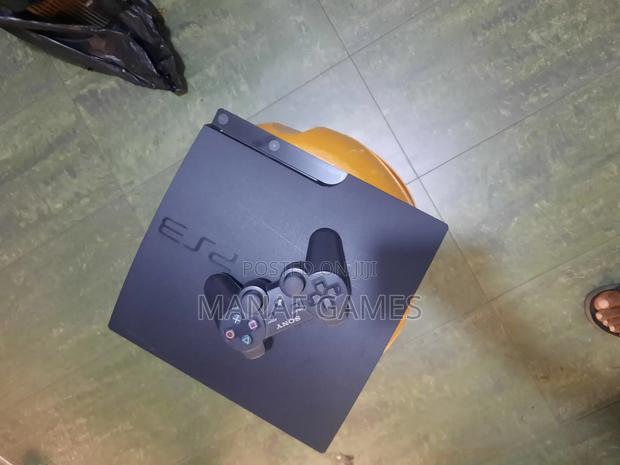 Playstation 3 Slim · Photo 4