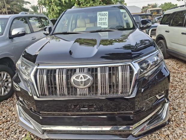 Toyota Land Cruiser Prado 2.8 2017 Black