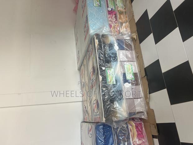 High Density Mattresses Polyester 10inches · Photo 3