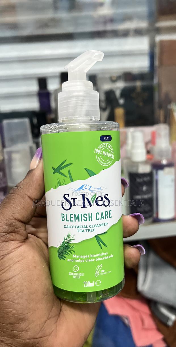 St. Ives Daily Facial Cleanser · Photo 4