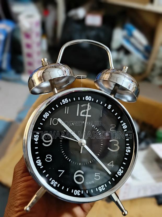 Loud Alarm Clock · Photo 3