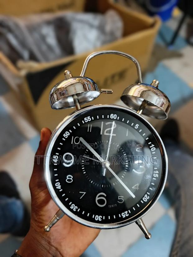 Loud Alarm Clock · Photo 4