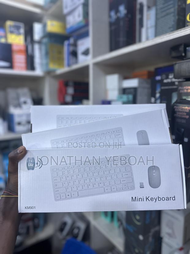 Wireless Mini Keyboard Mouse · Photo 4