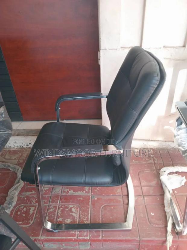 Solid Black Office Chair photo 2