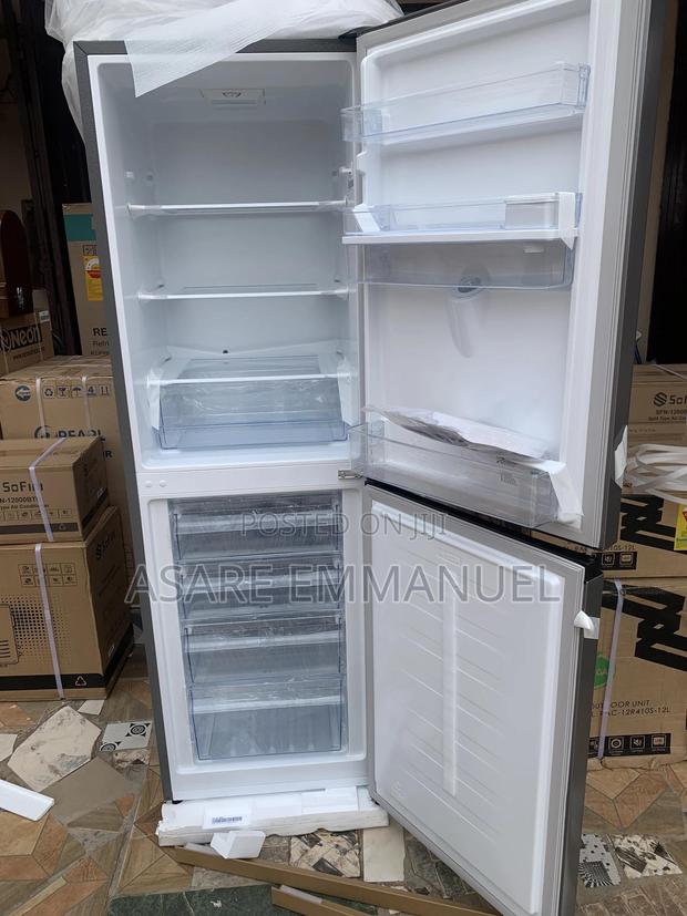 Hisense Fridge With Dispenser photo 2