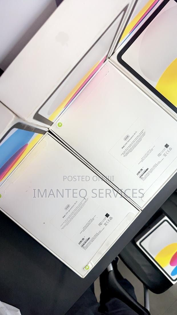 New Apple iPad 10.2 (2020) Wi-Fi 64 GB Blue · Photo 4
