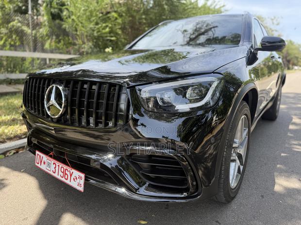 Mercedes-Benz GLC-Class 2019 Black photo 7