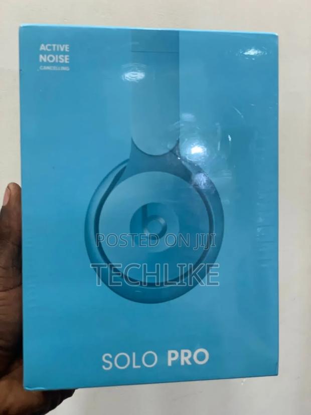 Beats Solo Pro Wireless Noise Cancellation · Photo 4