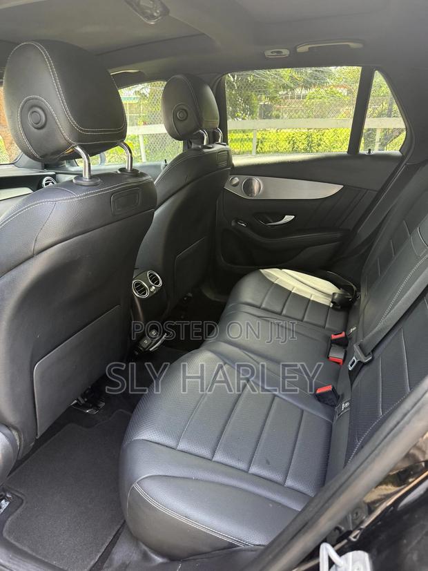 Mercedes-Benz GLC-Class 2019 Black photo 3