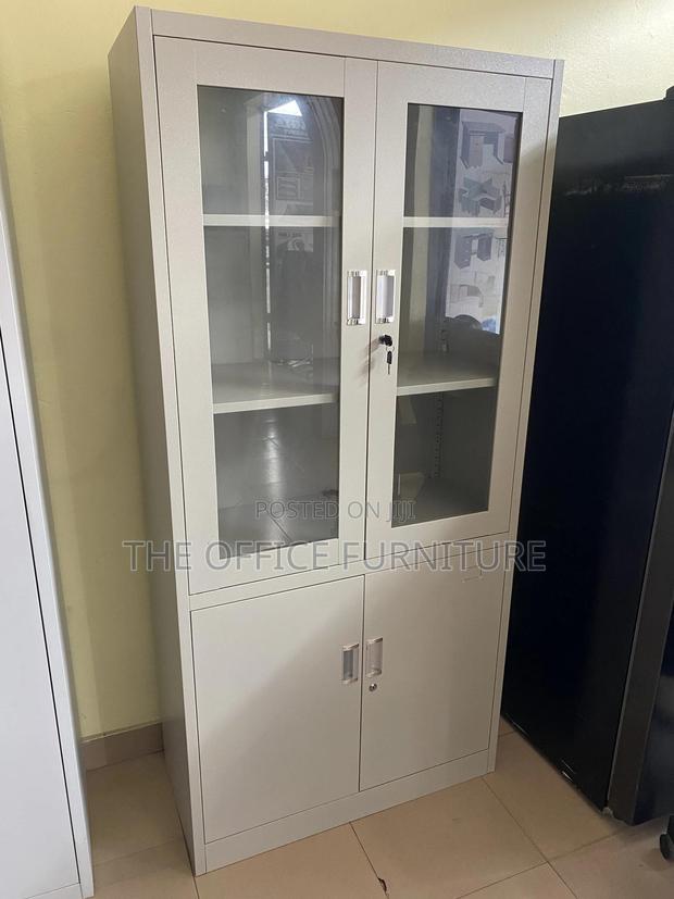 Half Glass Four Doors Cabinet · Photo 3