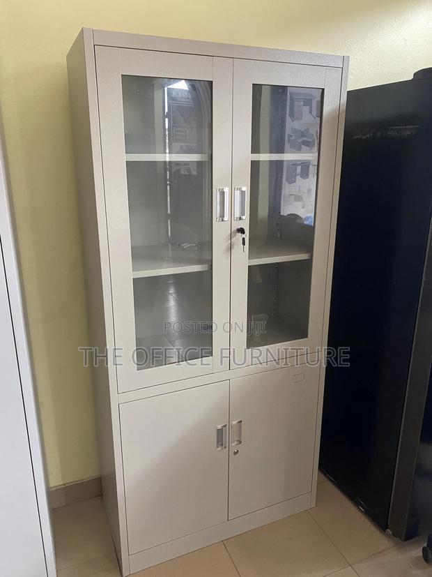 Half Glass Four Doors Cabinet · Photo 4