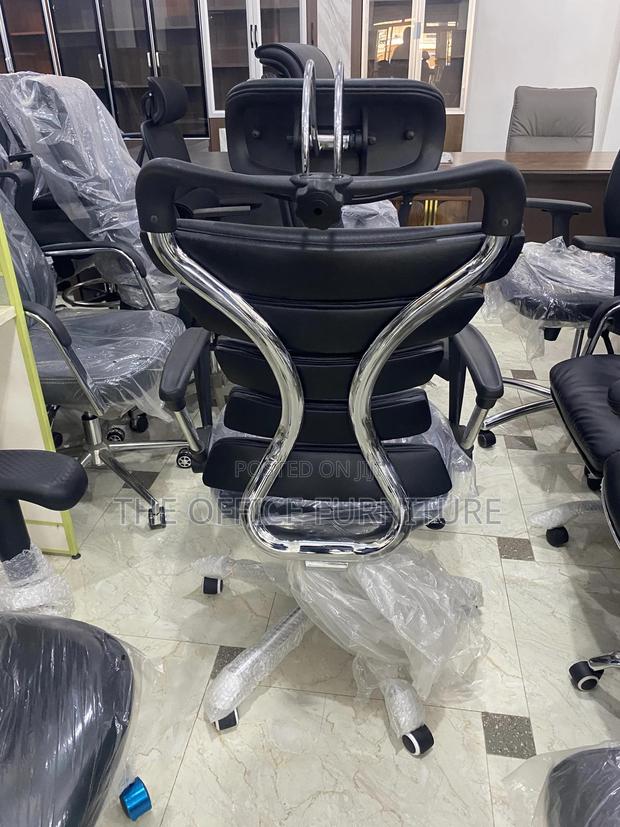 Ergonomic Chair · Photo 4