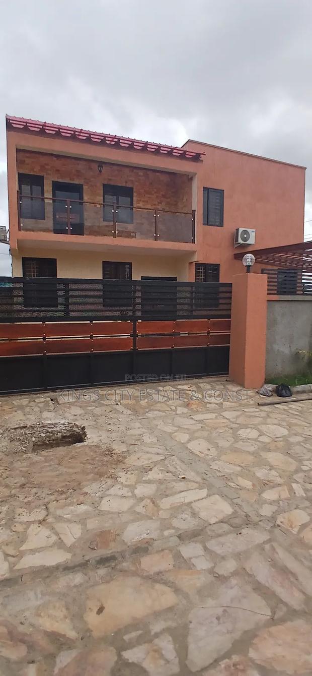 4bdrm House in Achimota-Mall for rent photo 14