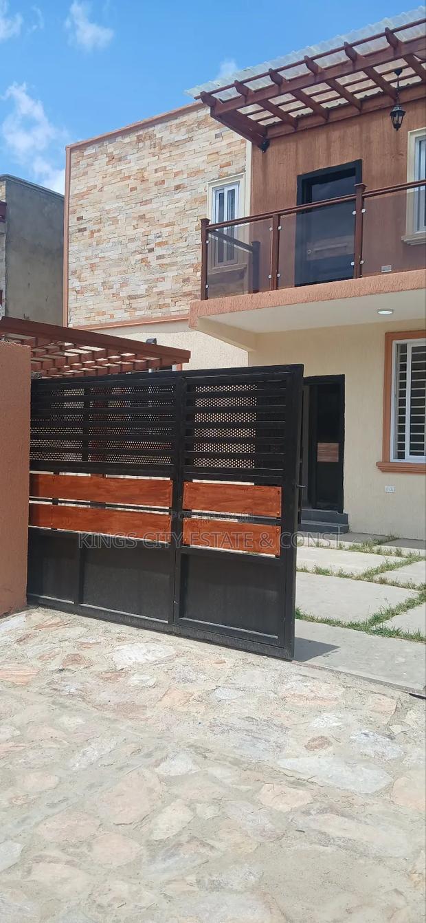 4bdrm House in Achimota-Mall for rent photo 9
