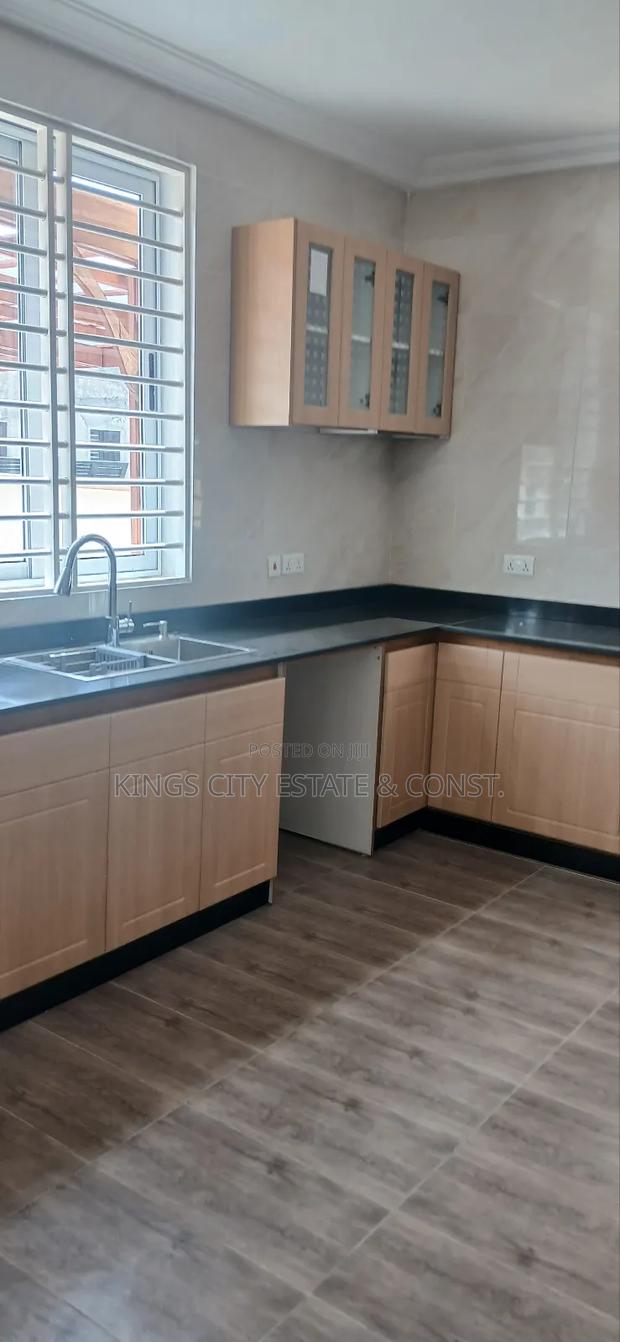 4bdrm House in Achimota-Mall for rent photo 8