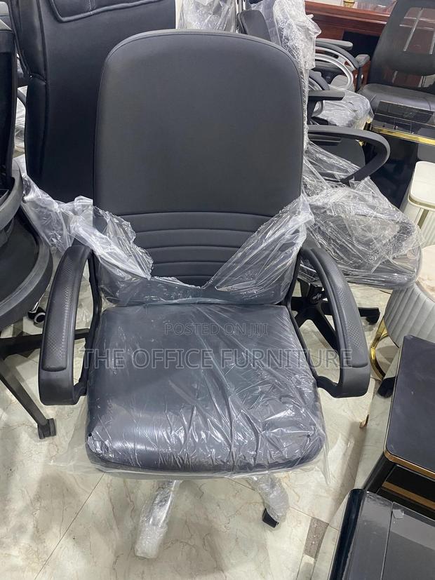 PVC Leather Chair · Photo 3
