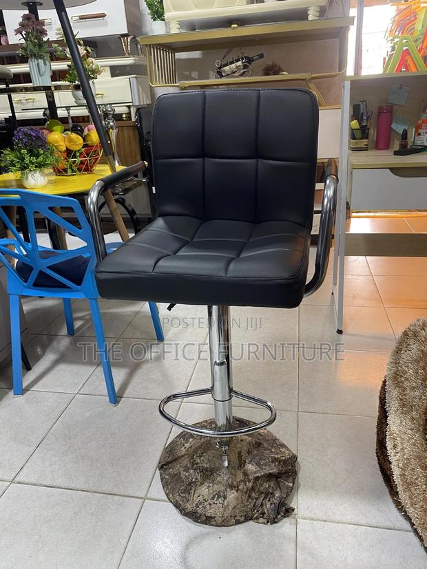 Bar Stools · Photo 3