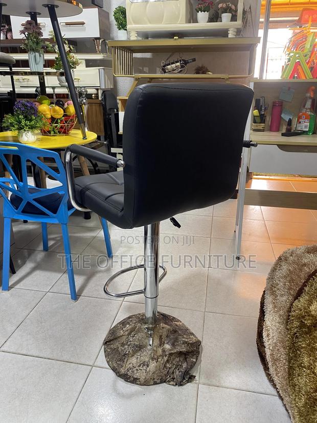 Bar Stools · Photo 4