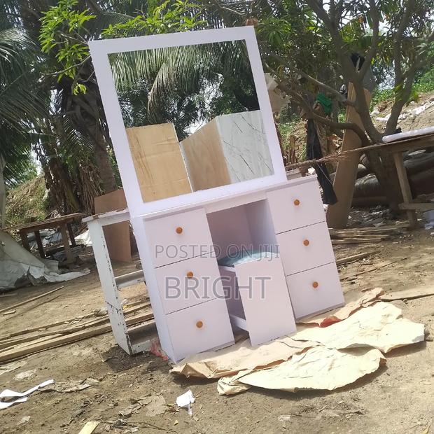Dressing Mirror · Photo 2