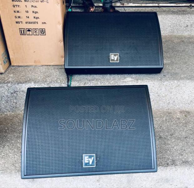 Electro-Voice (Ev) 15inches Passive Stage Monitors · Photo 2