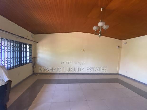 3bdrm House in Braham Luxury, Spintex for rent · Photo 2