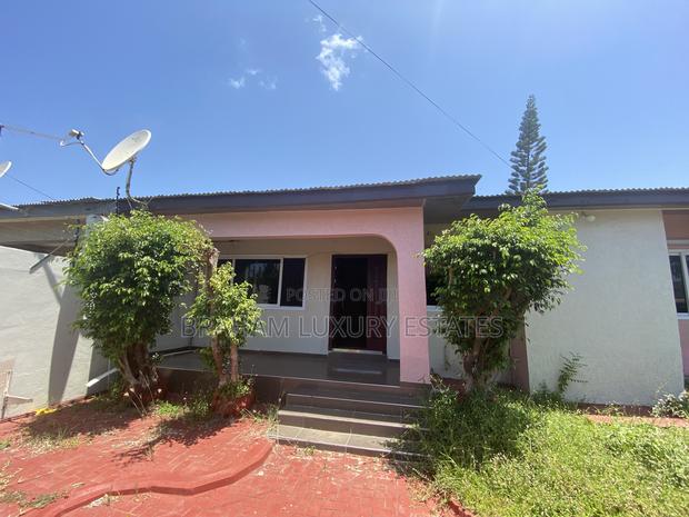 3bdrm House in Braham Luxury, Spintex for rent · Photo 1