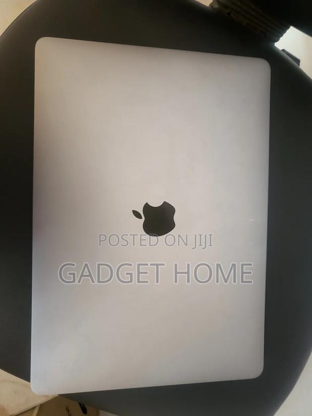 Laptop Apple MacBook Pro 2020 8GB Intel Core I5 SSD 256GB photo 3