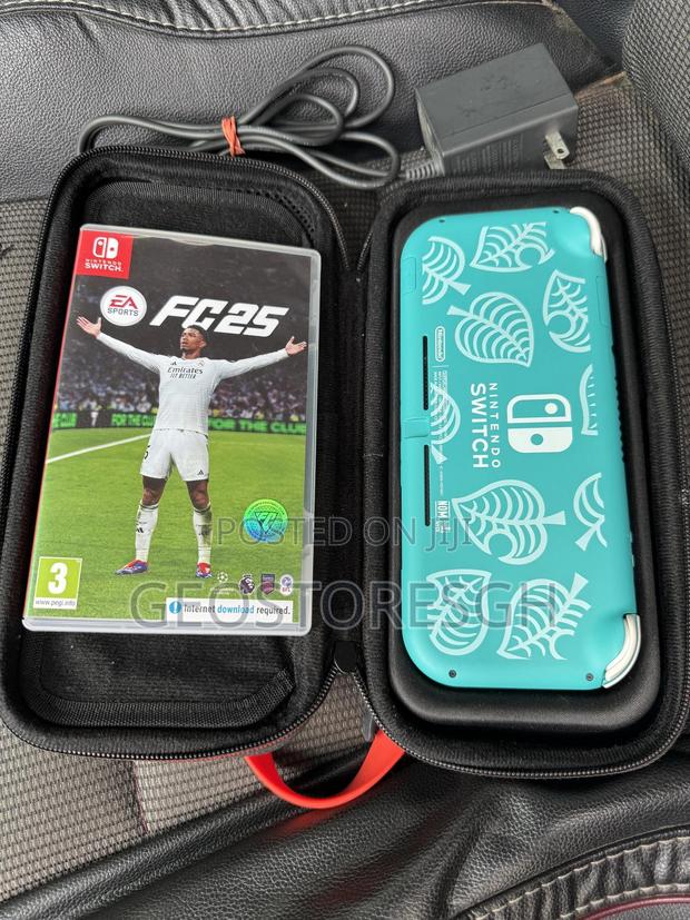 Nintendo Switch Lite With Fc 25 + Free Case photo 5