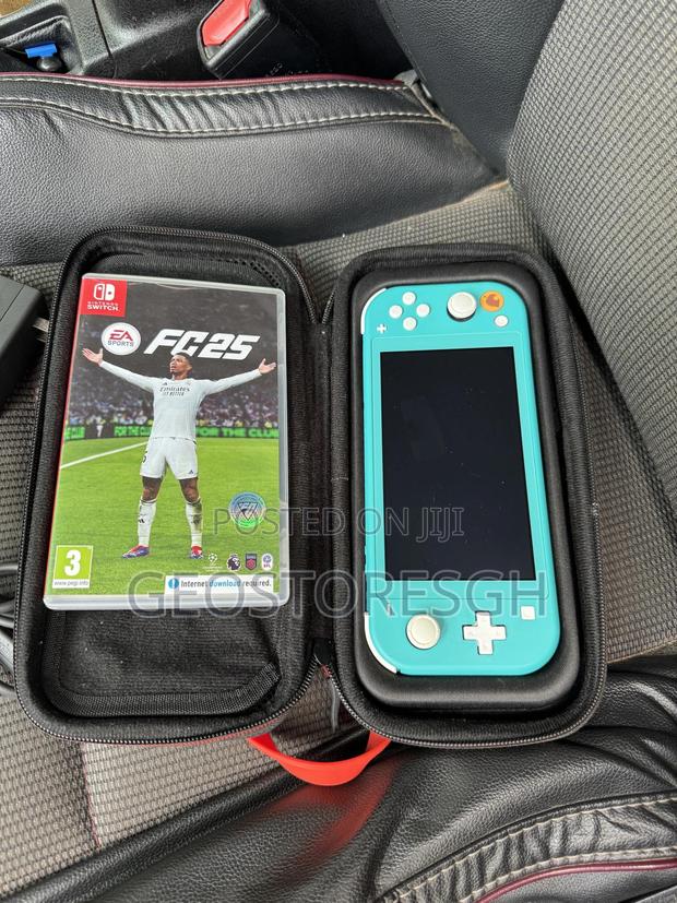 Nintendo Switch Lite With Fc 25 + Free Case photo 4