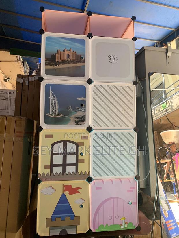 8 Cubes Plastic Wardrobe · Photo 4