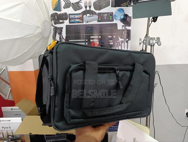 Durable Camera/Camcorder Shoulder Bag photo 3