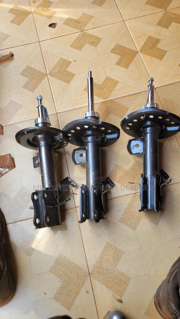 Nissan Sentra Front Shocks Pair photo 2