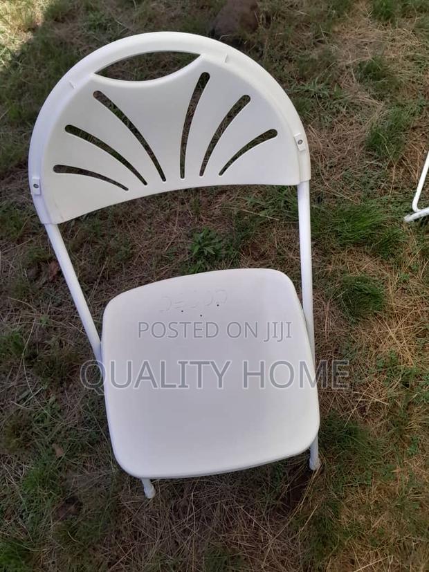 Event Chair/ Fan Back · Photo 4