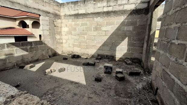 Roadside Property For Sale In Kumasi photo 8