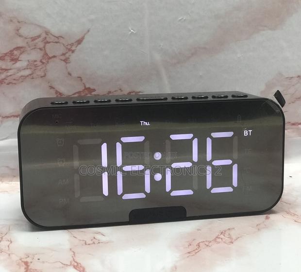 Wireless Speaker With Digital Alarm Clock photo 2