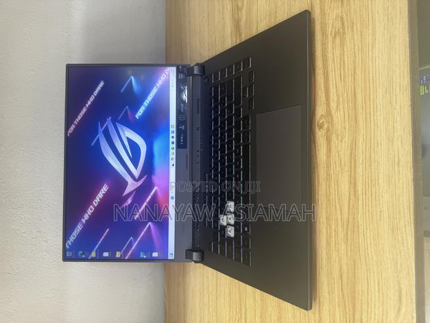 Laptop Asus ROG Strix G15 G512 16GB AMD Ryzen 7 SSD 512GB