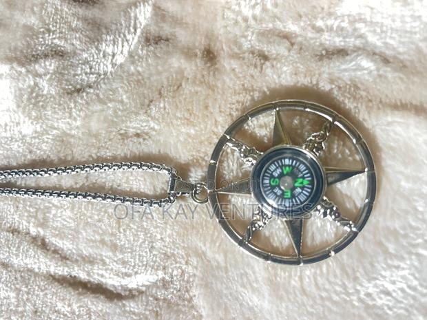 Compass Necklace for All · Photo 4