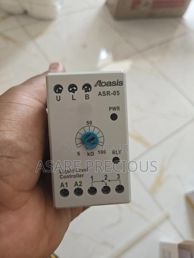 Liquid Level Controller · Photo 1
