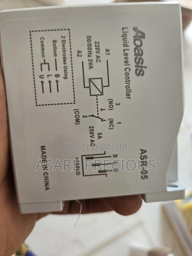 Liquid Level Controller · Photo 2
