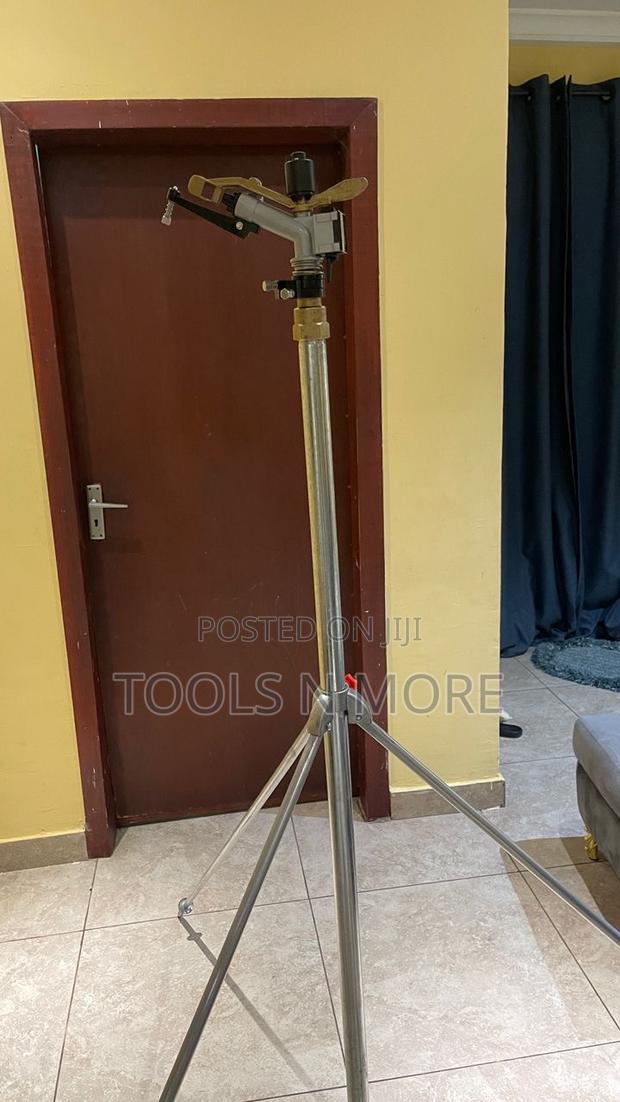 Hs25 Impact Sprinkler (Plus Tripod) 1” · Photo 4