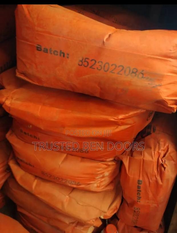 Red Color Iron Oxide Pigment for Construction Works · Photo 2
