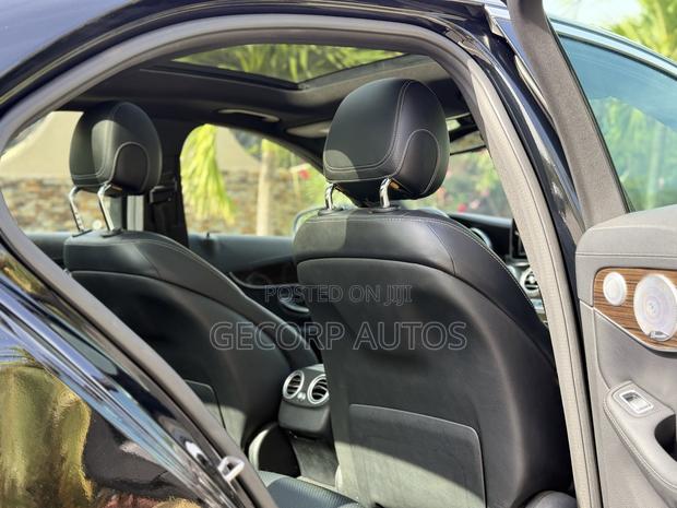 Mercedes-Benz C300 Sport 4Matic Sedan AWD (2.0L 4cyl 7A) 2017 Black